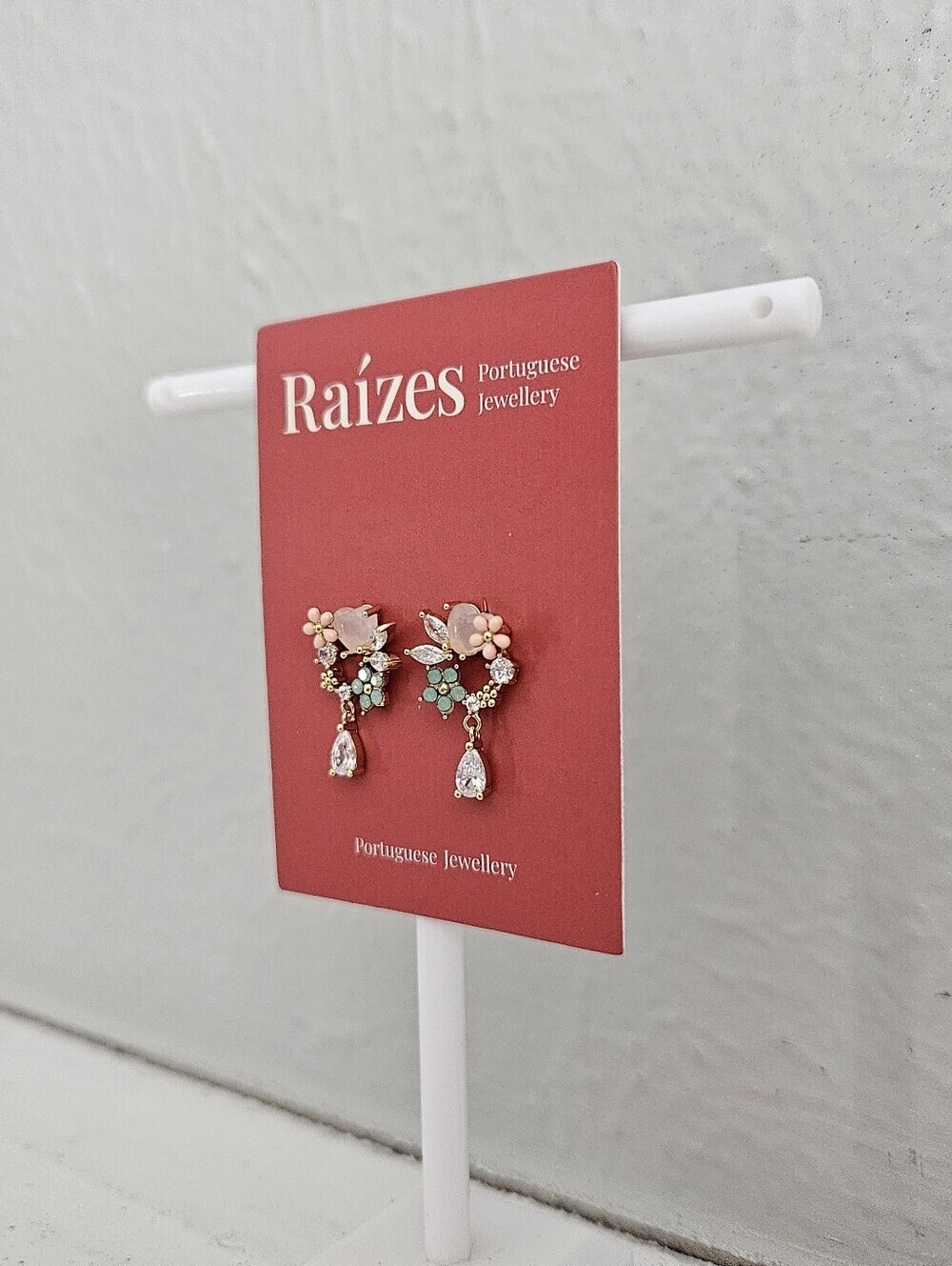 NWT Ráizes Portuguese Jewellery Dainty Floral Wreath Earrings With Teardrop - Picture 5 of 8